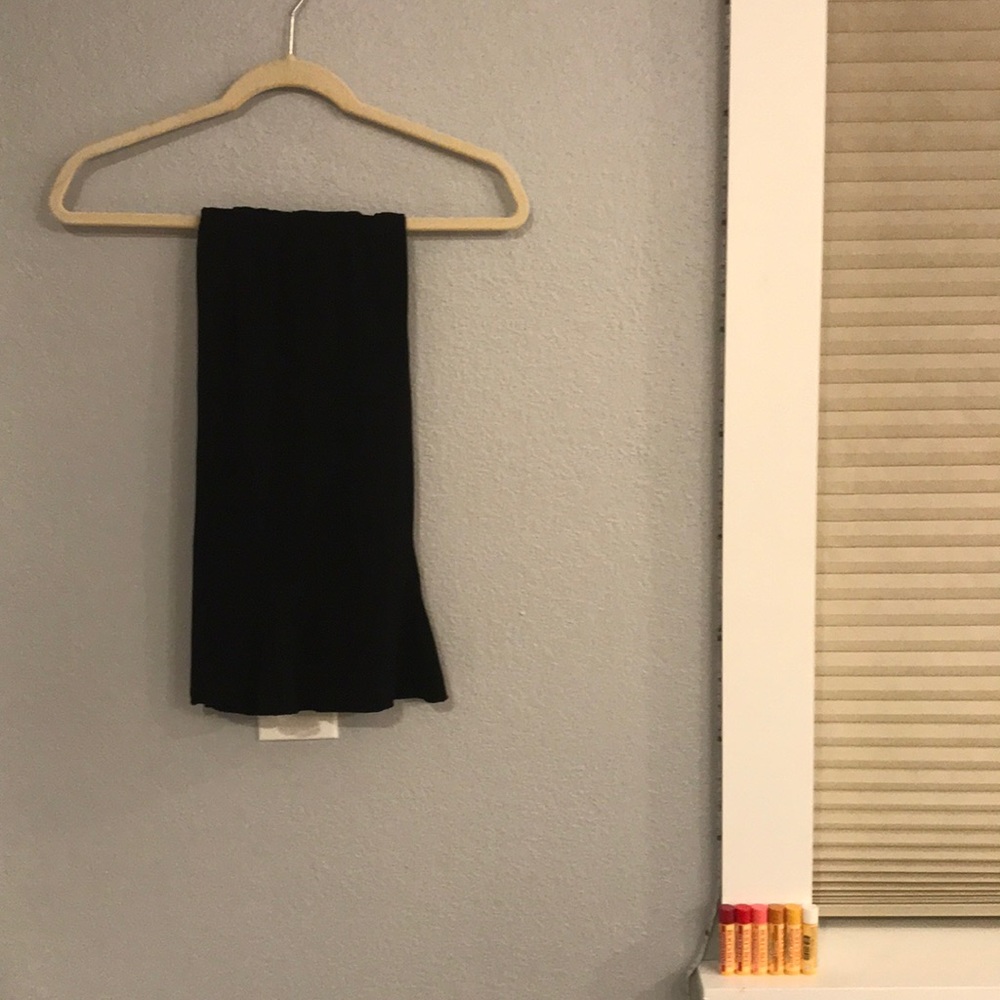 Black midi skirt